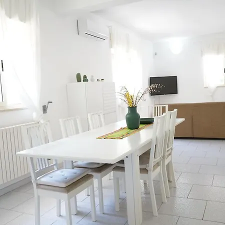 Villa Maddalena וילה אוסטוני